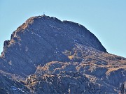 44 Maxi zoom in Pizzo Tre Signori (2554 m), si intravede la croce